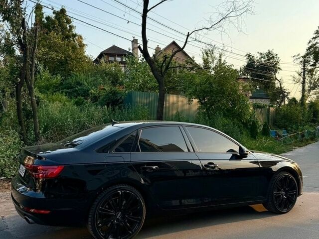 Черный Ауди А4, объемом двигателя 2 л и пробегом 107 тыс. км за 18000 $, фото 1 на Automoto.ua