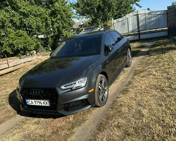Черный Ауди А4, объемом двигателя 2 л и пробегом 164 тыс. км за 20100 $, фото 1 на Automoto.ua