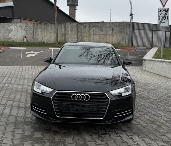 Чорний Ауді А4, об'ємом двигуна 2 л та пробігом 259 тис. км за 16500 $, фото 1 на Automoto.ua