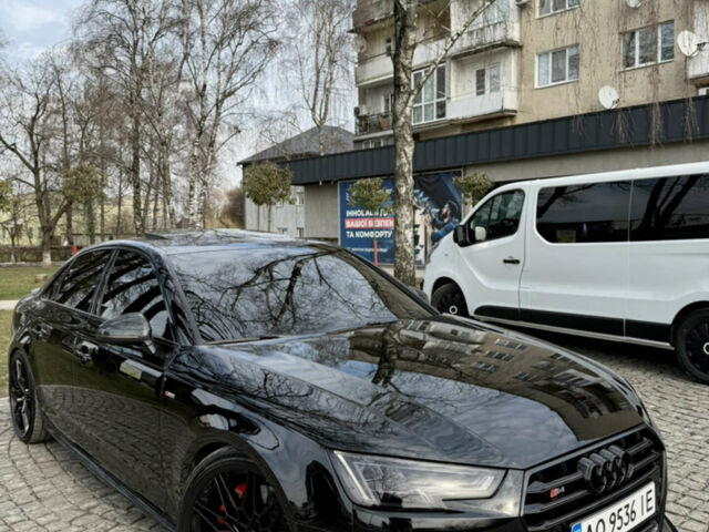 Черный Ауди А4, объемом двигателя 1.98 л и пробегом 282 тыс. км за 18500 $, фото 1 на Automoto.ua
