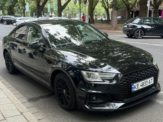 Черный Ауди А4, объемом двигателя 2 л и пробегом 122 тыс. км за 20999 $, фото 1 на Automoto.ua