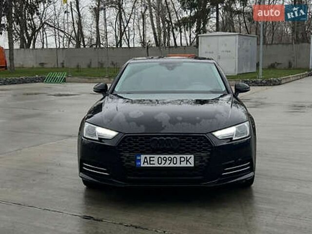 Черный Ауди А4, объемом двигателя 1.98 л и пробегом 165 тыс. км за 17000 $, фото 1 на Automoto.ua