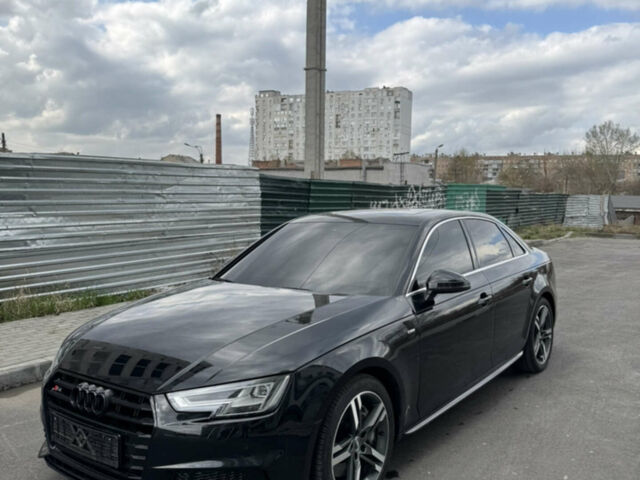 Чорний Ауді А4, об'ємом двигуна 1.98 л та пробігом 146 тис. км за 20100 $, фото 1 на Automoto.ua