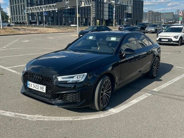 Черный Ауди А4, объемом двигателя 2 л и пробегом 168 тыс. км за 18000 $, фото 1 на Automoto.ua
