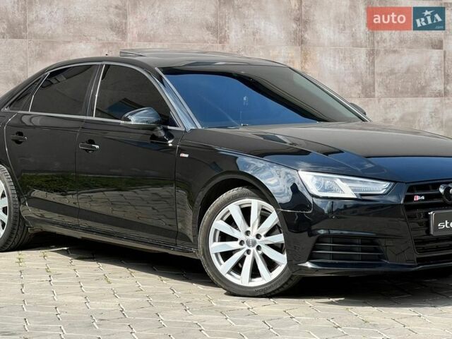 Чорний Ауді А4, об'ємом двигуна 2 л та пробігом 140 тис. км за 18799 $, фото 1 на Automoto.ua
