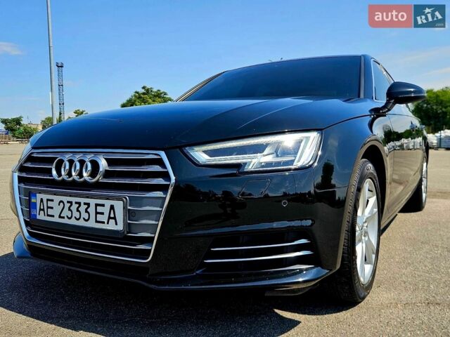 Чорний Ауді А4, об'ємом двигуна 2 л та пробігом 170 тис. км за 20900 $, фото 1 на Automoto.ua