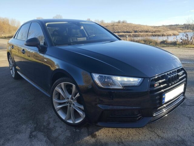 Черный Ауди А4, объемом двигателя 2 л и пробегом 193 тыс. км за 16500 $, фото 1 на Automoto.ua