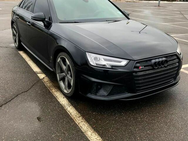 Черный Ауди А4, объемом двигателя 3 л и пробегом 12500 тыс. км за 25999 $, фото 1 на Automoto.ua