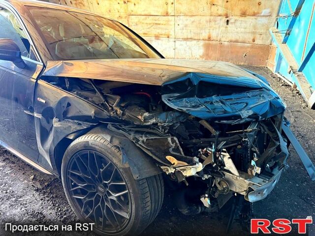 Черный Ауди А4, объемом двигателя 2 л и пробегом 143 тыс. км за 4500 $, фото 1 на Automoto.ua