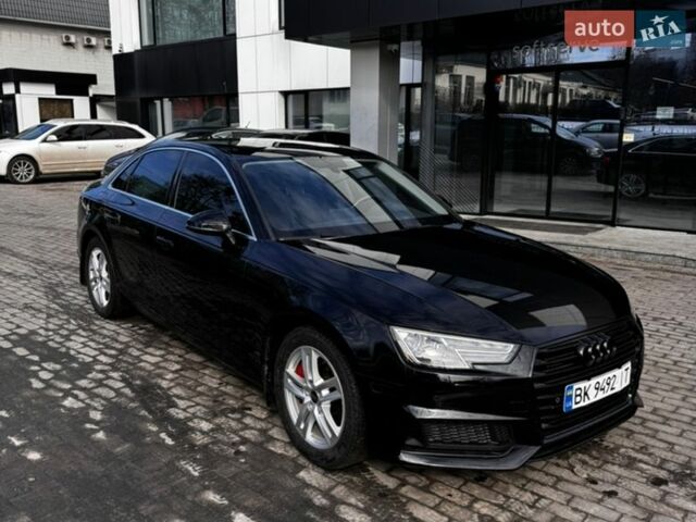 Черный Ауди А4, объемом двигателя 1.98 л и пробегом 81 тыс. км за 21500 $, фото 1 на Automoto.ua