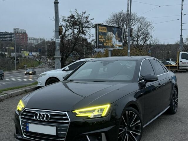 Чорний Ауді А4, об'ємом двигуна 2 л та пробігом 160 тис. км за 18700 $, фото 1 на Automoto.ua
