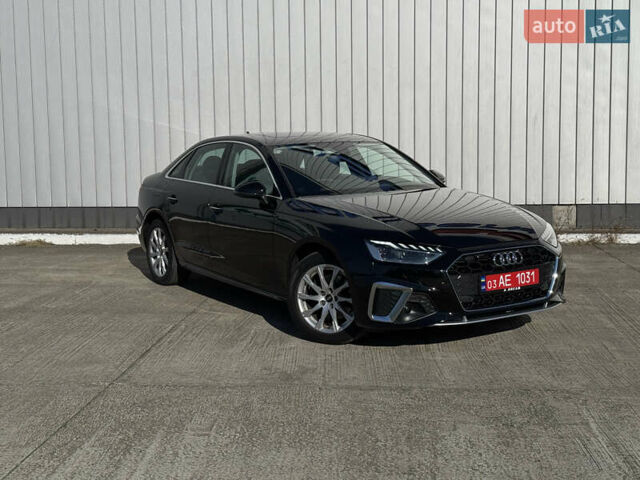 Черный Ауди А4, объемом двигателя 2 л и пробегом 22 тыс. км за 29900 $, фото 1 на Automoto.ua