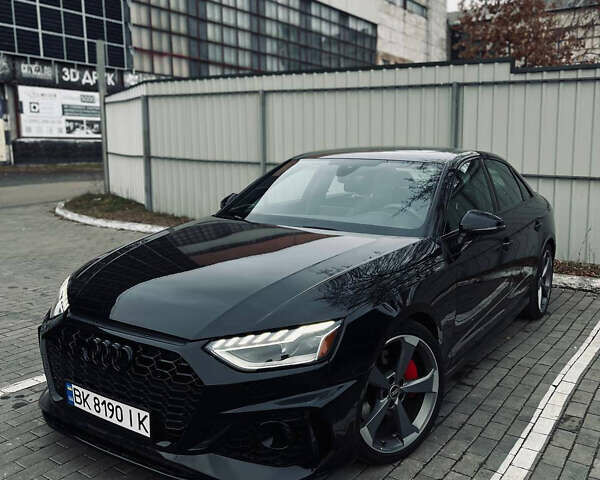 Черный Ауди А4, объемом двигателя 1.98 л и пробегом 17 тыс. км за 29300 $, фото 1 на Automoto.ua