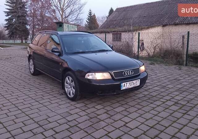 Черный Ауди А4, объемом двигателя 1.78 л и пробегом 300 тыс. км за 3000 $, фото 1 на Automoto.ua