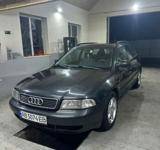Черный Ауди А4, объемом двигателя 1.9 л и пробегом 150 тыс. км за 3550 $, фото 1 на Automoto.ua