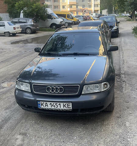 Черный Ауди А4, объемом двигателя 1.9 л и пробегом 400 тыс. км за 3500 $, фото 1 на Automoto.ua