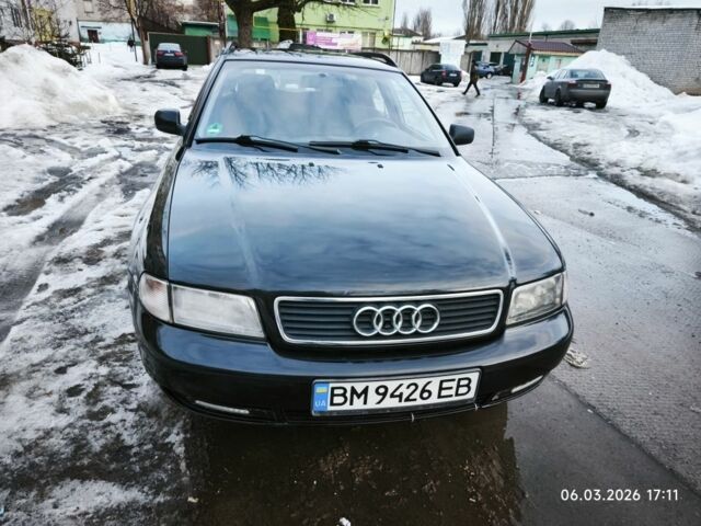 Чорний Ауді А4, об'ємом двигуна 1.8 л та пробігом 337 тис. км за 4000 $, фото 1 на Automoto.ua
