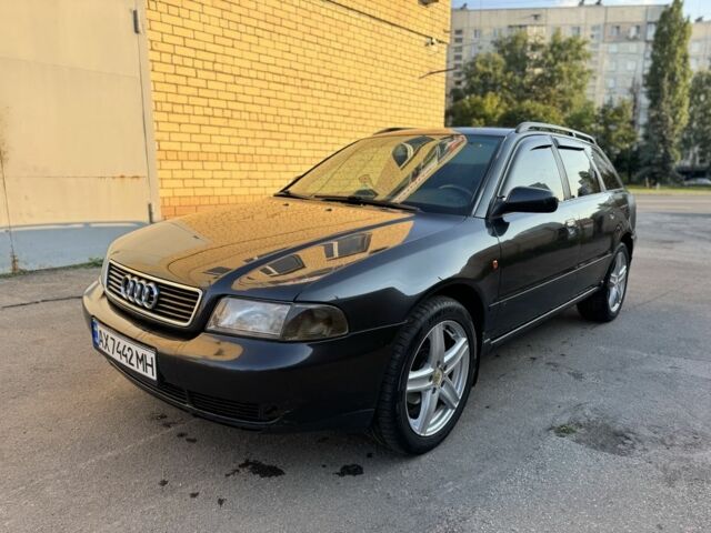 Чорний Ауді А4, об'ємом двигуна 1.8 л та пробігом 285 тис. км за 3613 $, фото 1 на Automoto.ua