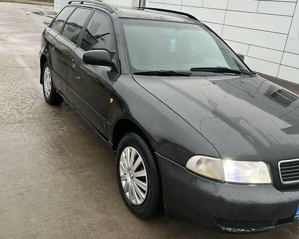 Черный Ауди А4, объемом двигателя 1.9 л и пробегом 360 тыс. км за 3300 $, фото 1 на Automoto.ua