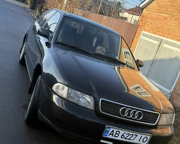 Чорний Ауді А4, об'ємом двигуна 1.6 л та пробігом 359 тис. км за 3000 $, фото 1 на Automoto.ua