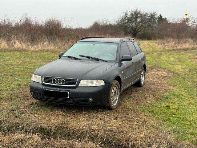 Черный Ауди А4, объемом двигателя 1.9 л и пробегом 380 тыс. км за 1600 $, фото 1 на Automoto.ua