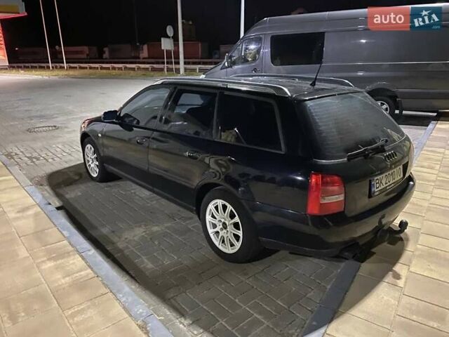 Черный Ауди А4, объемом двигателя 1.8 л и пробегом 245 тыс. км за 5350 $, фото 1 на Automoto.ua