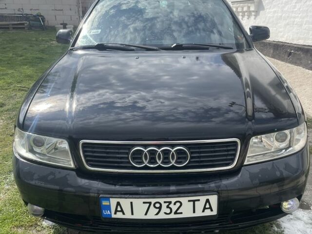 Черный Ауди А4, объемом двигателя 2.5 л и пробегом 400 тыс. км за 3800 $, фото 1 на Automoto.ua