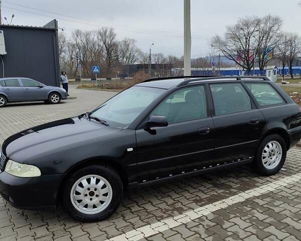 Черный Ауди А4, объемом двигателя 1.6 л и пробегом 287 тыс. км за 4000 $, фото 1 на Automoto.ua