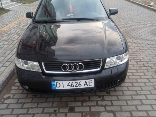 Черный Ауди А4, объемом двигателя 2.5 л и пробегом 300 тыс. км за 3600 $, фото 1 на Automoto.ua