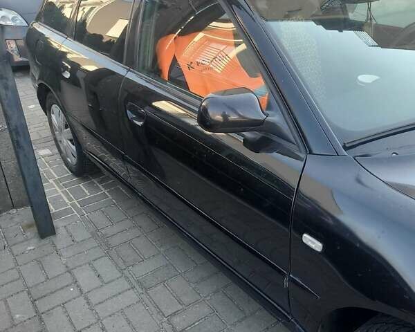 Чорний Ауді А4, об'ємом двигуна 1.9 л та пробігом 356 тис. км за 3750 $, фото 1 на Automoto.ua