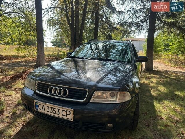 Чорний Ауді А4, об'ємом двигуна 2.5 л та пробігом 331 тис. км за 2650 $, фото 1 на Automoto.ua