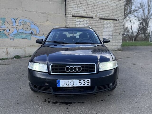 Чорний Ауді А4, об'ємом двигуна 2.5 л та пробігом 400 тис. км за 2850 $, фото 1 на Automoto.ua
