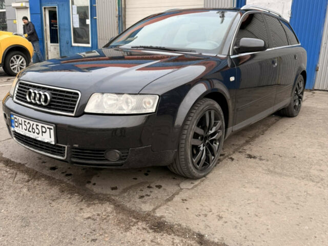 Чорний Ауді А4, об'ємом двигуна 1.8 л та пробігом 295 тис. км за 5500 $, фото 1 на Automoto.ua