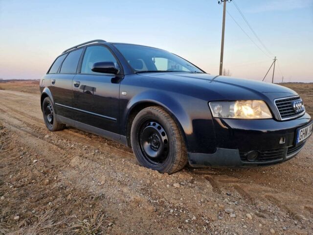 Черный Ауди А4, объемом двигателя 2.5 л и пробегом 327 тыс. км за 2900 $, фото 1 на Automoto.ua