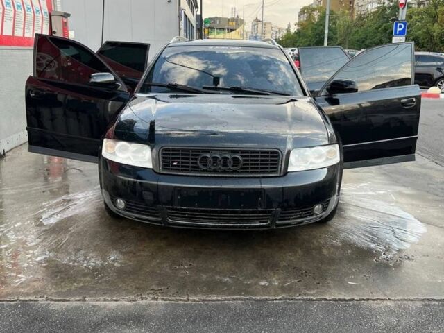 Черный Ауди А4, объемом двигателя 2 л и пробегом 270 тыс. км за 4200 $, фото 1 на Automoto.ua