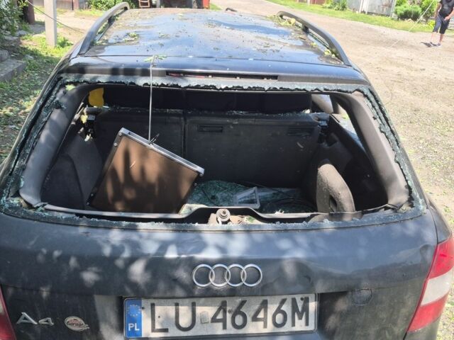 Чорний Ауді А4, об'ємом двигуна 0 л та пробігом 350 тис. км за 1200 $, фото 1 на Automoto.ua