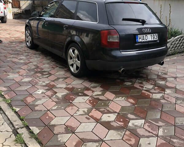Чорний Ауді А4, об'ємом двигуна 2.5 л та пробігом 378 тис. км за 3300 $, фото 1 на Automoto.ua