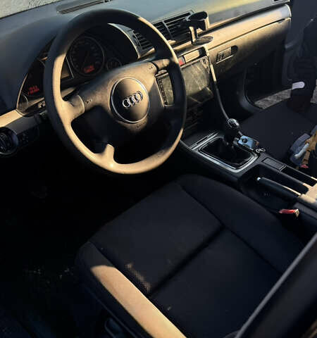 Черный Ауди А4, объемом двигателя 1.9 л и пробегом 400 тыс. км за 2200 $, фото 1 на Automoto.ua