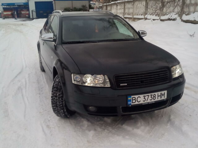 Чорний Ауді А4, об'ємом двигуна 2.5 л та пробігом 300 тис. км за 7300 $, фото 1 на Automoto.ua
