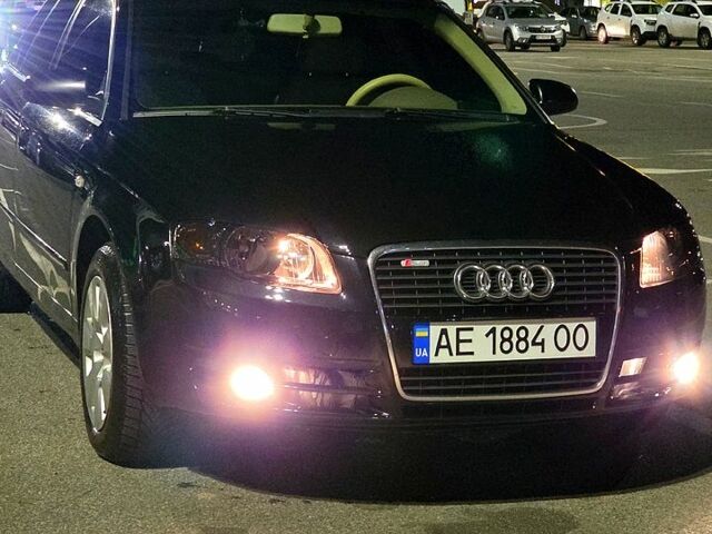 Черный Ауди А4, объемом двигателя 2.5 л и пробегом 328 тыс. км за 5000 $, фото 1 на Automoto.ua