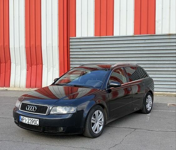 Черный Ауди А4, объемом двигателя 0 л и пробегом 250 тыс. км за 2850 $, фото 1 на Automoto.ua