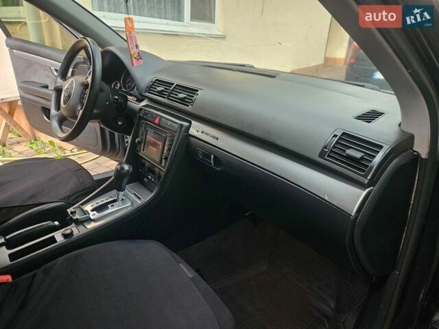 Чорний Ауді А4, об'ємом двигуна 2.5 л та пробігом 393 тис. км за 4000 $, фото 1 на Automoto.ua