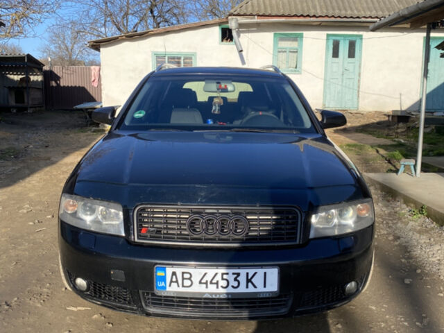Черный Ауди А4, объемом двигателя 2.5 л и пробегом 330 тыс. км за 4999 $, фото 1 на Automoto.ua