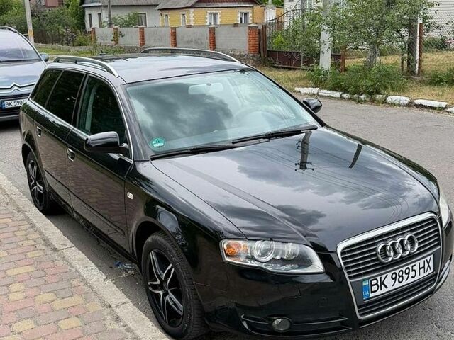 Чорний Ауді А4, об'ємом двигуна 1.8 л та пробігом 219 тис. км за 6000 $, фото 1 на Automoto.ua