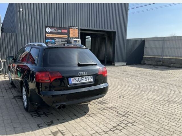 Черный Ауди А4, объемом двигателя 2 л и пробегом 399 тыс. км за 2650 $, фото 1 на Automoto.ua