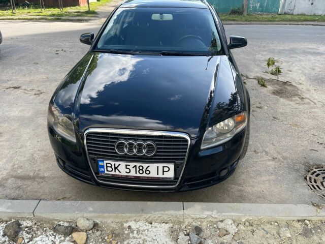 Чорний Ауді А4, об'ємом двигуна 2 л та пробігом 377 тис. км за 3127 $, фото 1 на Automoto.ua
