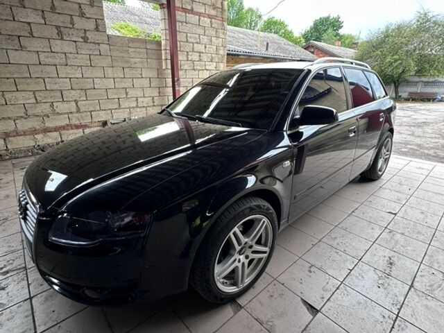 Чорний Ауді А4, об'ємом двигуна 1.8 л та пробігом 245 тис. км за 8000 $, фото 1 на Automoto.ua
