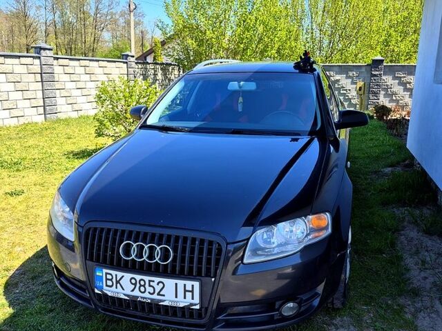 Черный Ауди А4, объемом двигателя 2 л и пробегом 305 тыс. км за 5400 $, фото 1 на Automoto.ua