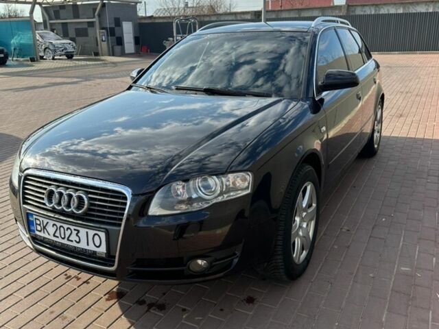 Черный Ауди А4, объемом двигателя 2 л и пробегом 246 тыс. км за 8500 $, фото 1 на Automoto.ua