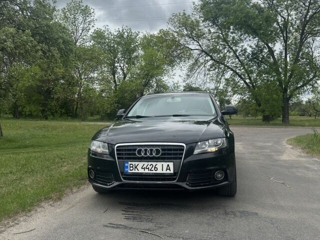 Чорний Ауді А4, об'ємом двигуна 2 л та пробігом 287 тис. км за 7000 $, фото 1 на Automoto.ua